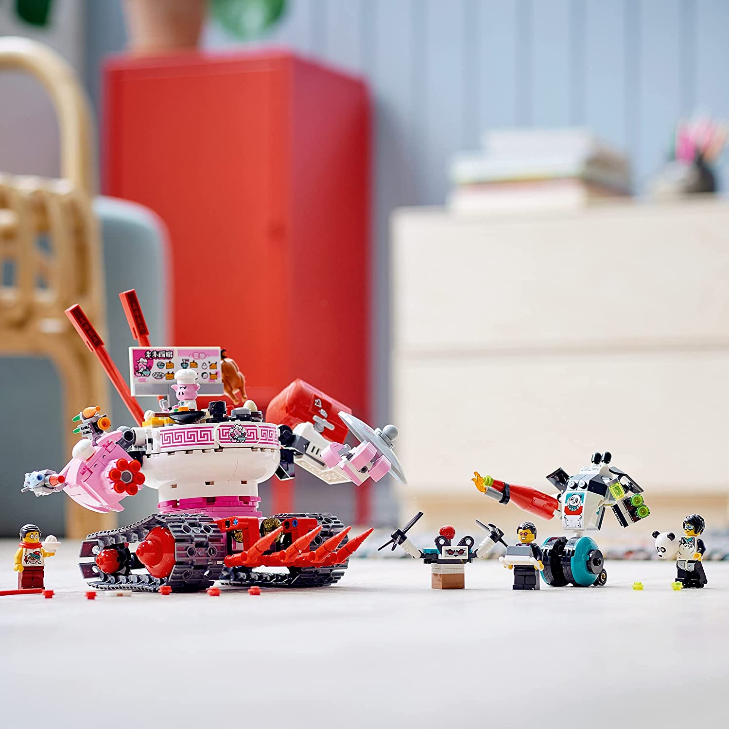 LEGO Monkie Kid Pigsy’s Noodle Tank 80026 - Image 3