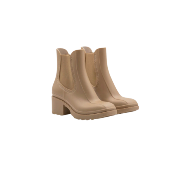 BEIGE HEELED CLASSIC CHELSEA ANKLE BOOTS