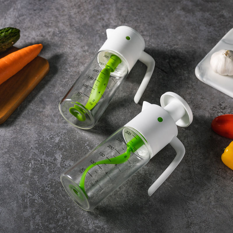 330ml Oil & Vinegar Salad Dressing Shaker | Manual Salad Dressing Mixer Bottle for Kitchen Use - Image 4